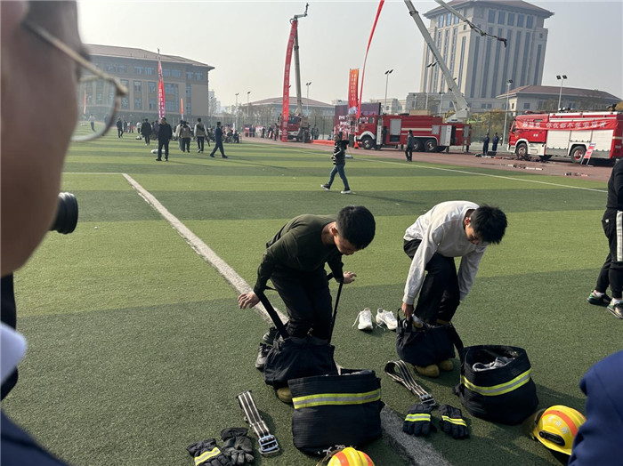 图片2.jpg 图片2.jpg
